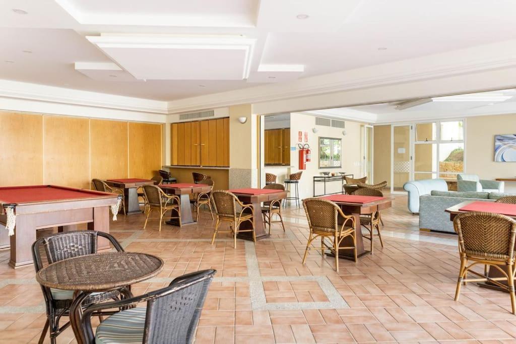Riviera Acqua Resort: Beachfront Pet-friendly With Wi-fi Holiday home Riviera de Sao Lourenco